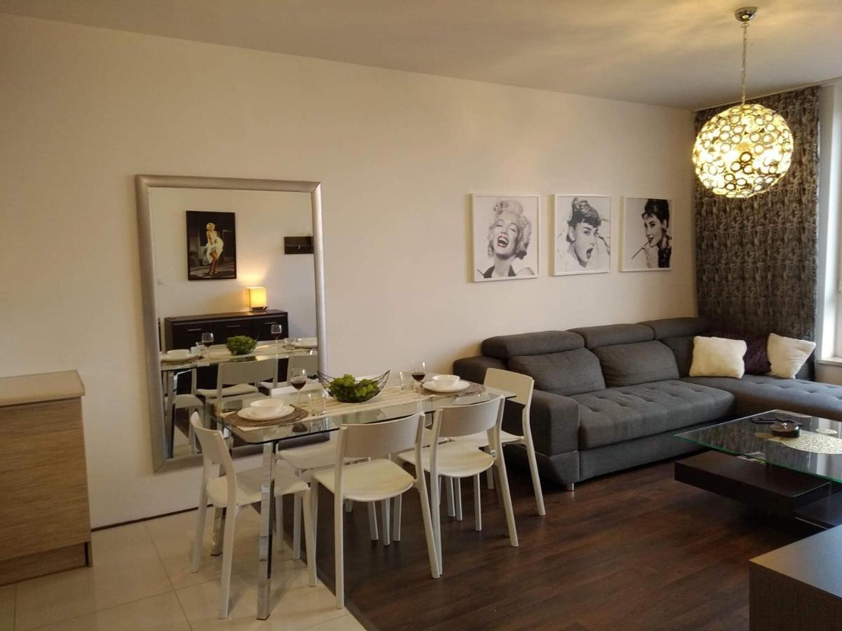 Sunny Penthouse With Roof Gardens Overlooking The Warsaw Palace Of Culture Apartment *